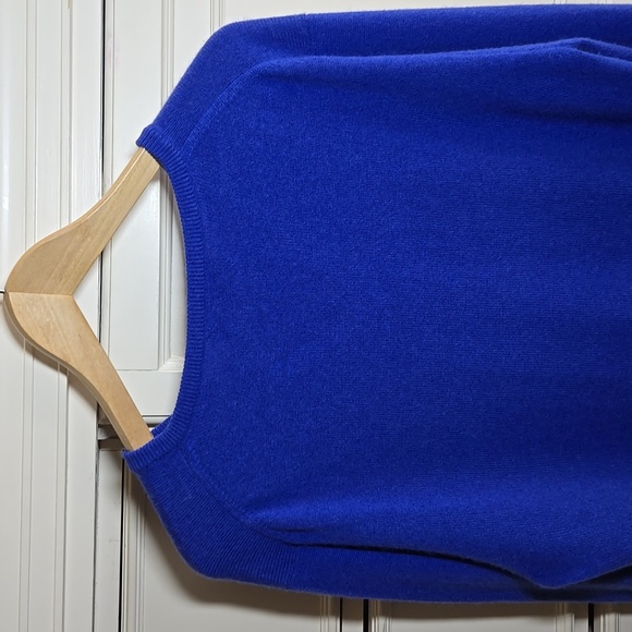 Bloomingdale's Cashmere V-Neck Pullover Sweater - Exclusive New Without Tag - Picture 8 of 11